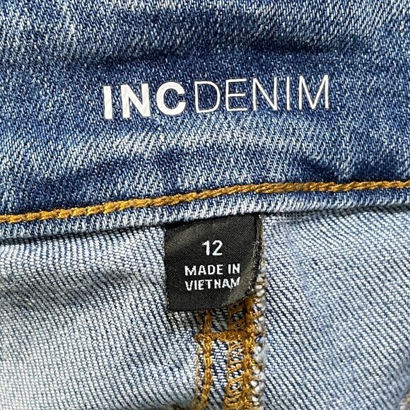 Inc Denim Tapered Baggy Jeans Pleats Size 12 Light/Medium Wash - Picture 3 of 7